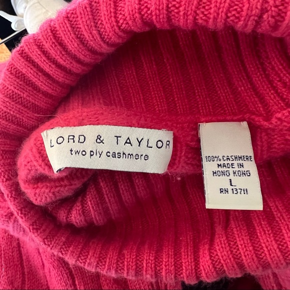 Lord & Taylor 2-ply 100% Cashmere Cable Soft Pink Turtleneck Sweater Size Large - Picture 3 of 5